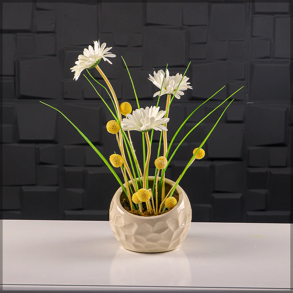 Cream Hexagon Design Ceramic Vase - Image 6