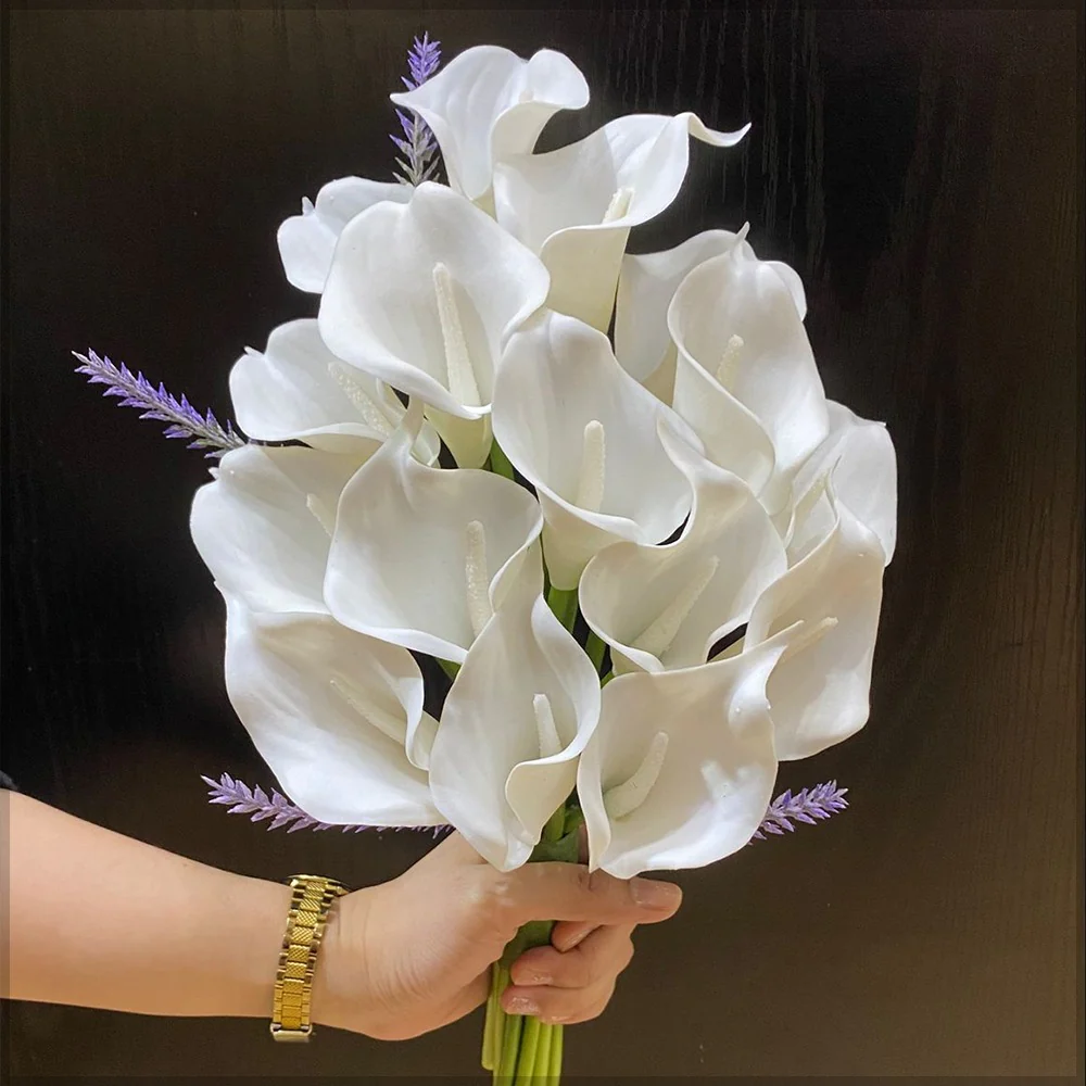 Elegant White Calla Lily Bouquet