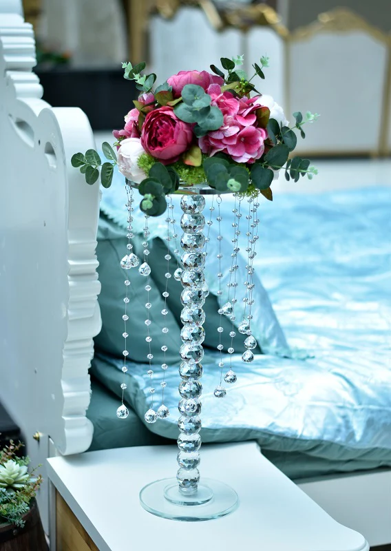 Fancy Crystal Stand - Image 3