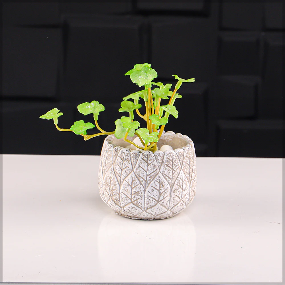 Leaf Print Cement Vase - Image 3