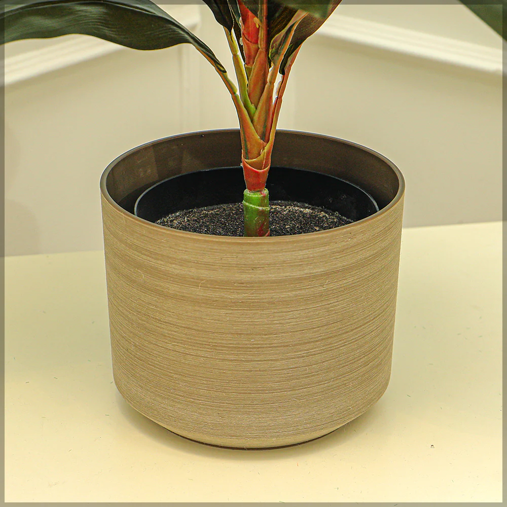 Modern Plastic Pot