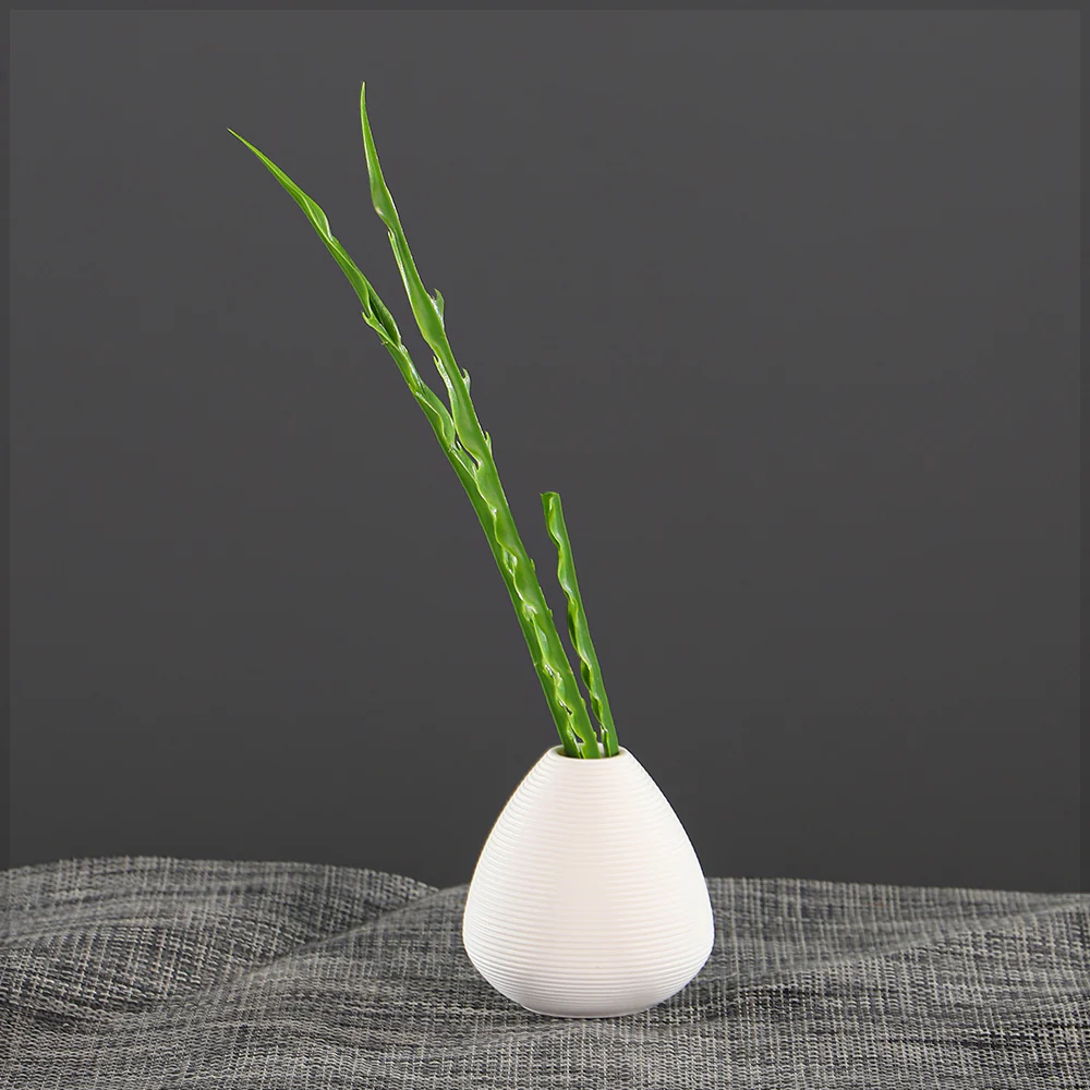Modern Ribbed Ceramic Vase - Image 4