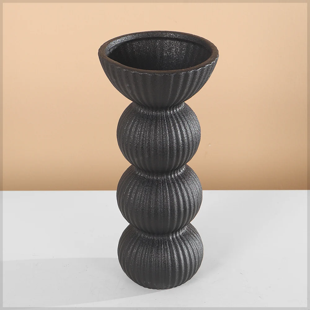 Modern Ribbed Ceramic Vase – Sculptural Stacked Design