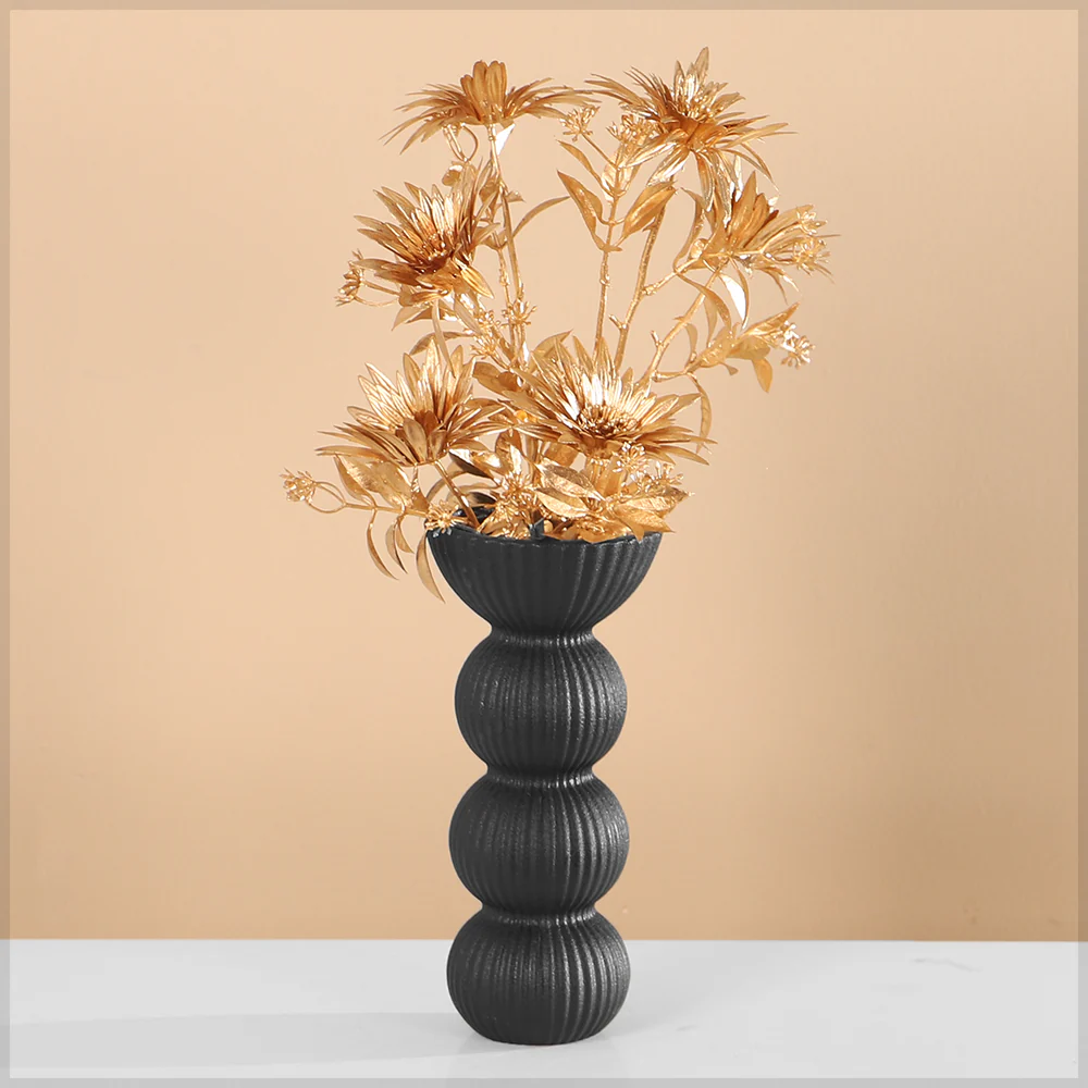 Modern Ribbed Ceramic Vase – Sculptural Stacked Design - Image 4