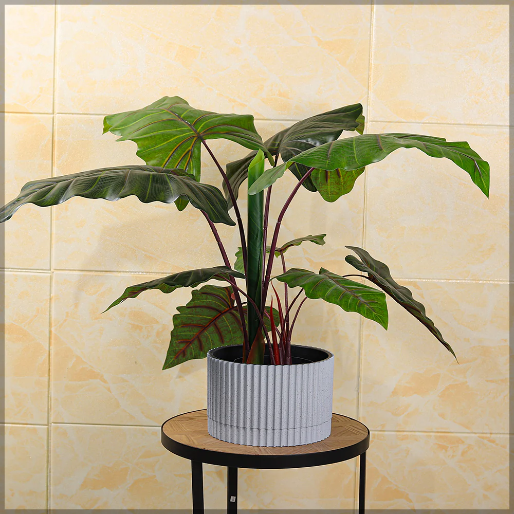 Round Ribbed Plastic Pot - Image 3