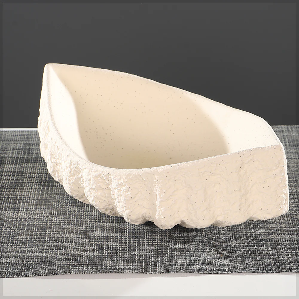 Shell-Like Shaped Ceramic Vase - Image 5