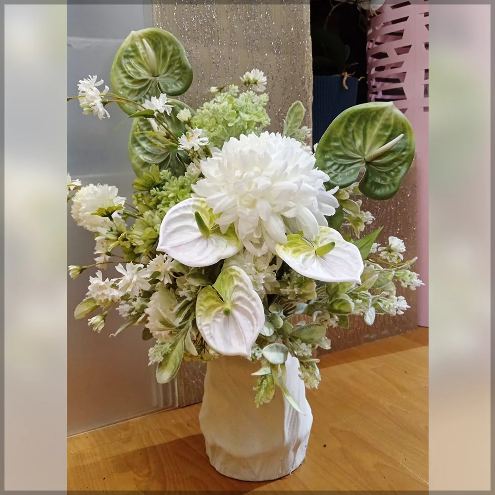 Table Flower Design with Vase - Image 2