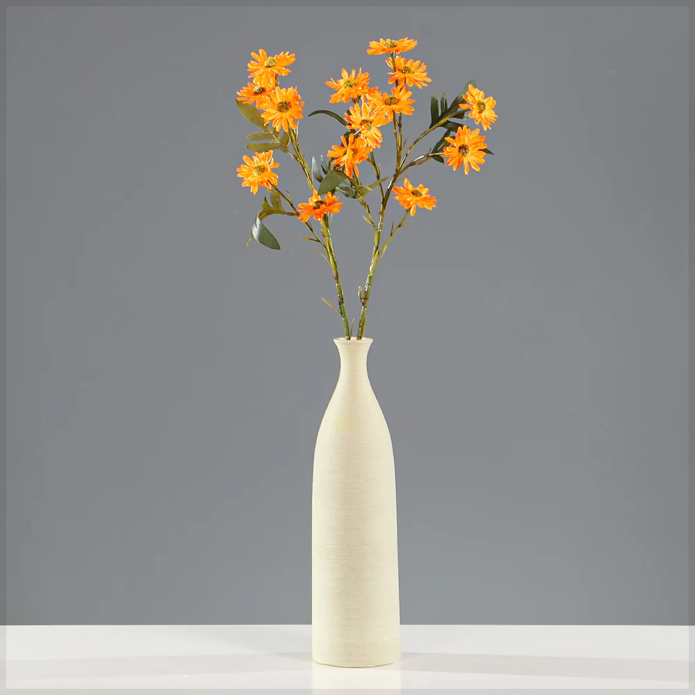 Vibrant Daisy Spray Stem - Image 4