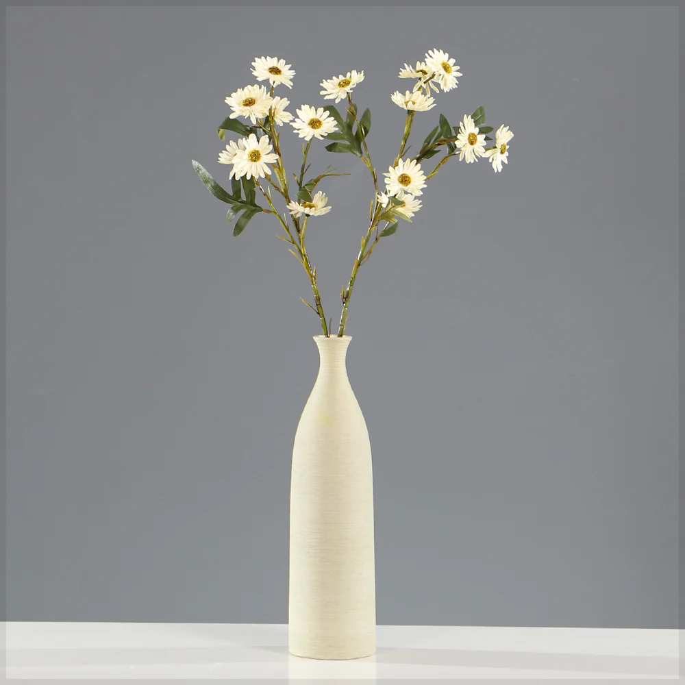 Vibrant Daisy Spray Stem - Image 8