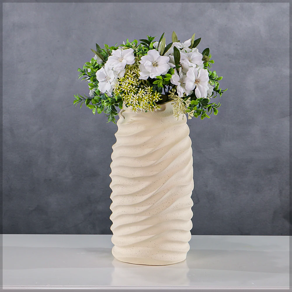 Wave Design Ceramic Table Vase - Image 6