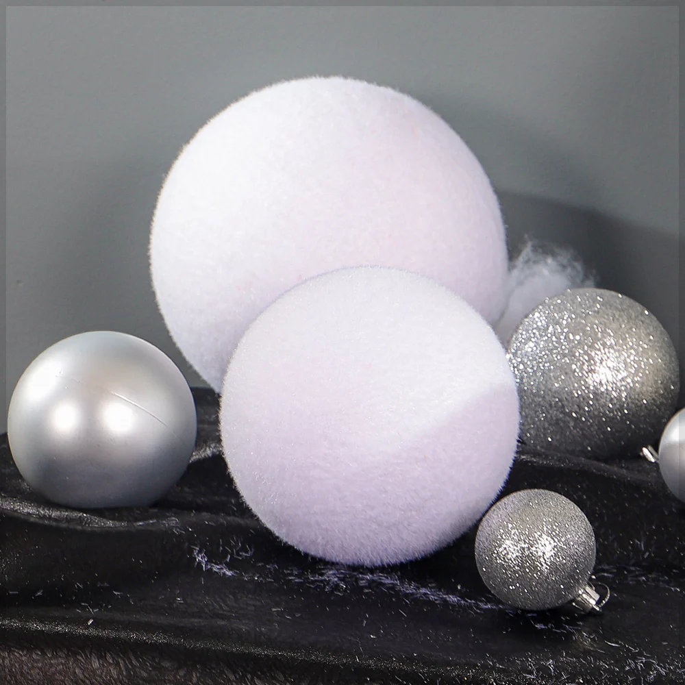 White Christmas Balls - Image 3